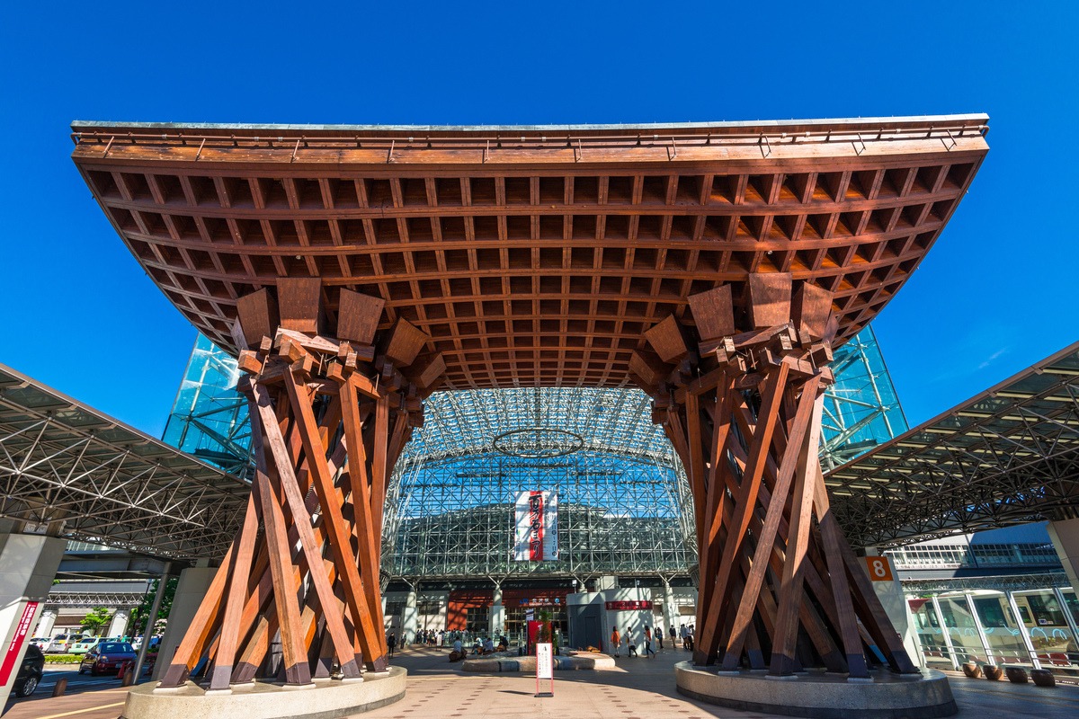 Kanazawa Station — gateway to Hokuriku